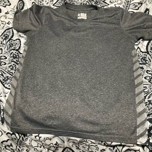 Boys short sleeve tee shirt size M 10-12